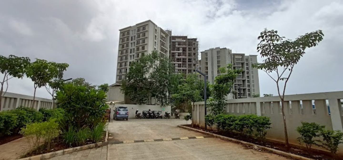 Kohinoor Courtyard One